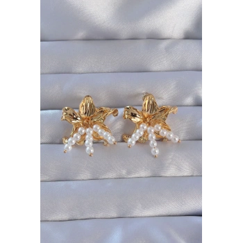 HEYF 316L Çelik Gold Renk İnci Aksesuarlı Çiçek Model Küpe