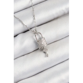 HEYF 316L Çelik Zirkon Taşlı Kilit Ve Sallantılı Anahtar Model Gümüş Renk Kadın Kolye