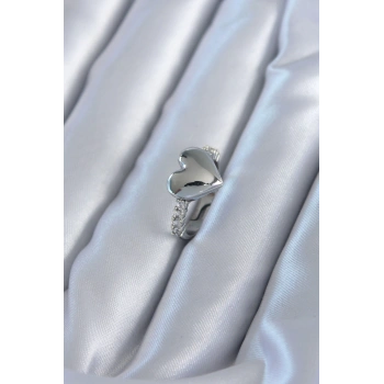 HEYF Gümüş Renk Pirinç Zirkon Taşlı Kalp Model Kadın Yüzük