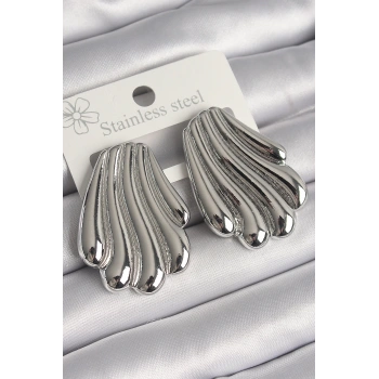 HEYF Pirinç Gümüş Renk İşlemeli İstiridye Model Kadın Küpe