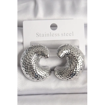 HEYF Pirinç Gümüş Renk Yılan Sırtı İşlemeli Yarım Halka Model Kadın Küpe