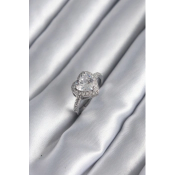 HEYF Pirinç Gümüş Renk Zirkon Taş Kalp Charm Model Kadın Yüzük