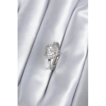 HEYF Pirinç Gümüş Renk Zirkon Taşlı Kalp Charm Model Kadın Yüzük