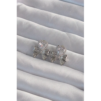 HEYF Pirinç Gümüş Renk Zirkon Taşlı Kalp Model Fiyonk Küpe