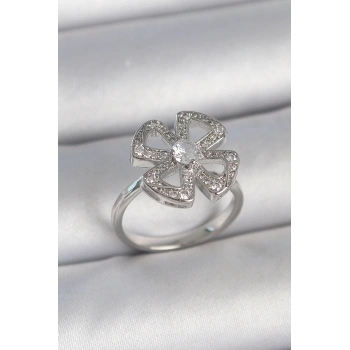 HEYF Pirinç Gümüş Renk Zirkon Taşlı Yonca Model Ayarlanabilir Kadın Yüzük