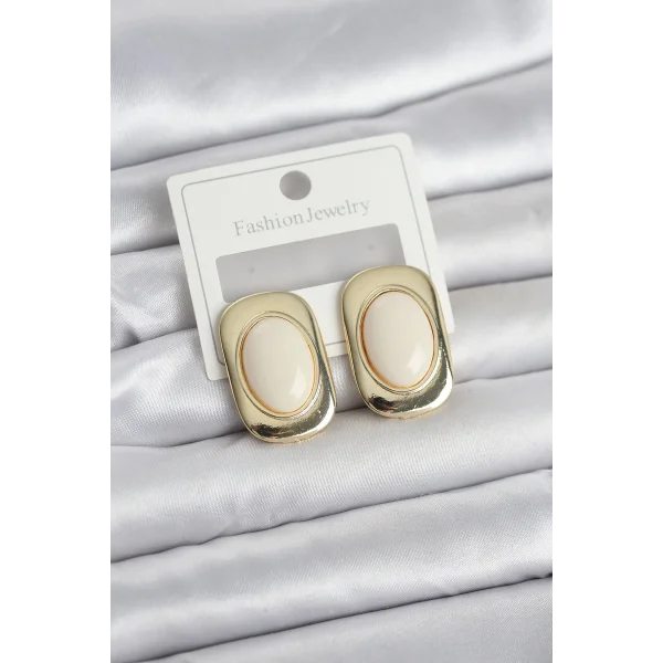 Beyaz Renk Kare Model Vintage Kadın Küpe