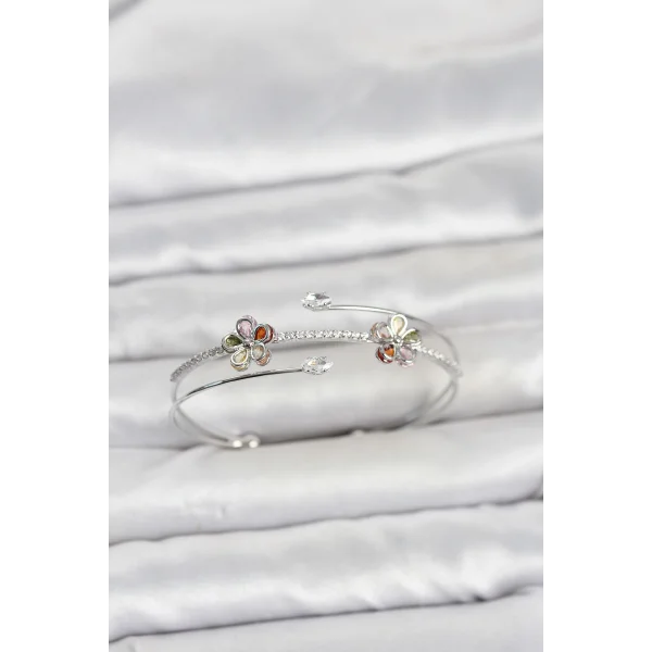 Gümüş Renk Pirinç Zirkon Taşlı Çiçek Model Kadın Bileklik