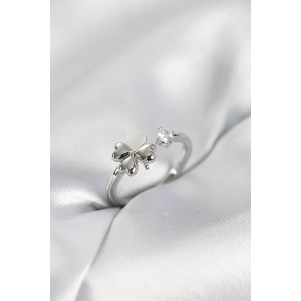 Gümüş Renk Yonca Model Sedefli Kadın Yüzük