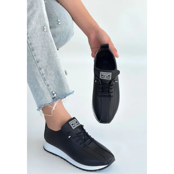 Monya Siyah Cilt Bağcıklı Spor Ayakkabı