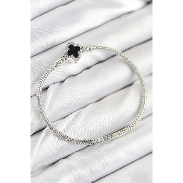 Pirinç Charm Zirkon Taşlı Yonca Model Gümüş Renk Kadın Bileklik