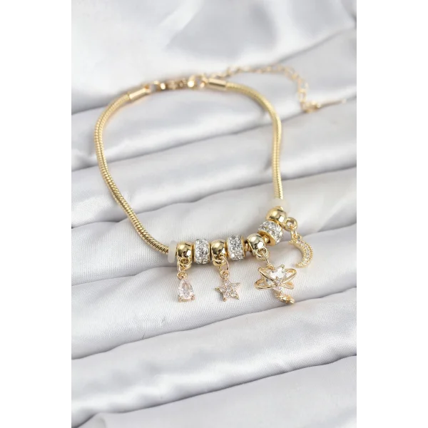 Pirinç Gold Renk Kalpli Model Charmlı Kadın Bileklik