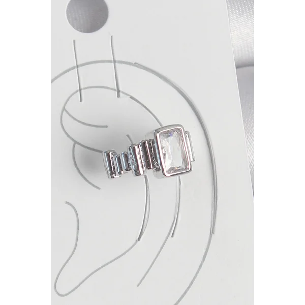 Pirinç Gümüş Renk Kare Zirkon Taşlı Kadın Kıkırdak Model Küpe