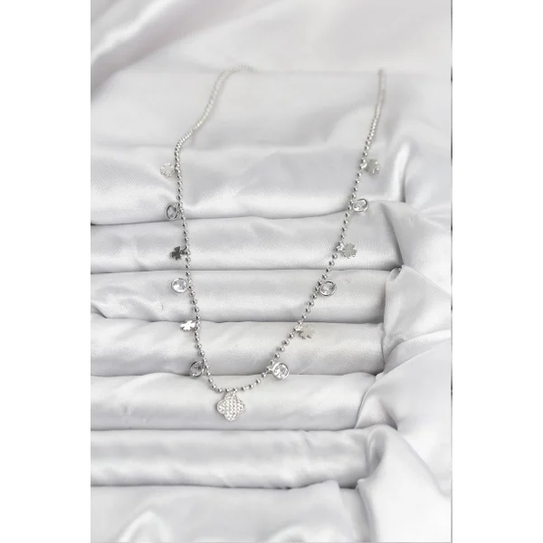 Pirinç Gümüş Renk Yonca Model Kadın Kolye