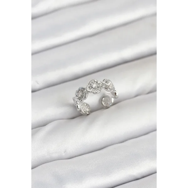 Pirinç Gümüş Renk Yonca Model Kadın Yüzük