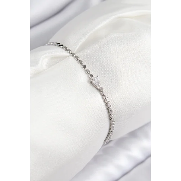 Pirinç Zirkon Taşlı Damla Model Ezme Zincir Gümüş Renk Kadın Bileklik