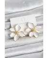 Beyaz Mineli Çiçek Model Pirinç Kadın Küpe