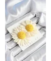 Papatya Model Beyaz Ve Sarı Renk Kadın Küpe