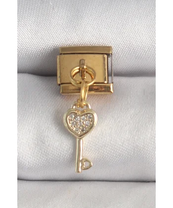 316L Çelik Gold Renk Sallantı Zirkon Taşlı Kalpli Anahtar Model Nomination Charm