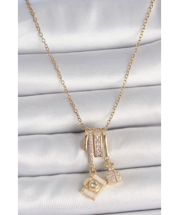 316L Çelik Gold Renk Zirkon Taşlı Sallantı Fotoğraf Makinası Figür Charm Kadın Kolye