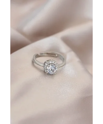 Ayarlamalı Gümüş Renk Metal Zirkon ve Kristal Taşlı Oval Model Yüzük