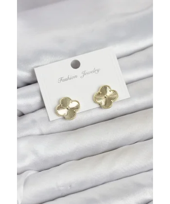 Gold Renk Pirinç Yonca Model Kadın Küpe