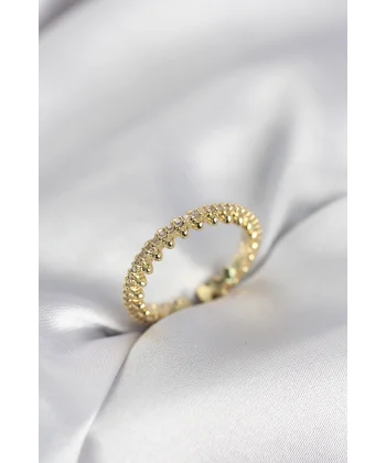 Gold Renk Sıralı Zirkon Taşlı Model Kadın Yüzük
