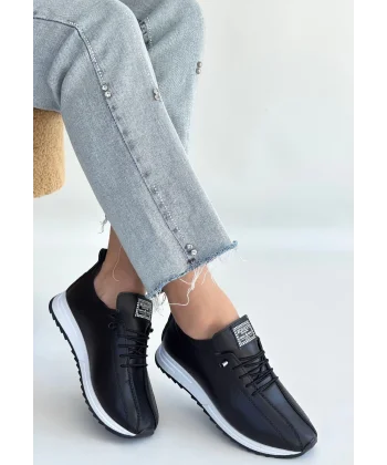 Monya Siyah Cilt Bağcıklı Spor Ayakkabı