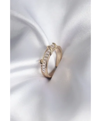 Pirinç Gold Renk Su Yolu Zirkon Taşlı Model Kadın Yüzük