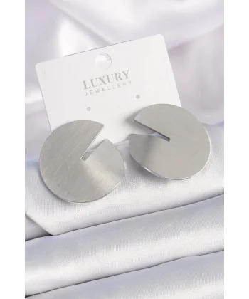 Pirinç Gümüş Renk Daire Plaka Model Kadın Küpe