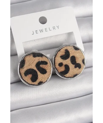 Pirinç Gümüş Renk Daire Plaka Model Leopar Desenli Kadın Küpe