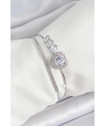 Pirinç Gümüş Renk Kalpli Zirkon Taşlı Kadın Bileklik