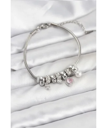 Pirinç Gümüş Renk Pembe Kalp Charmlı Kadın Bileklik