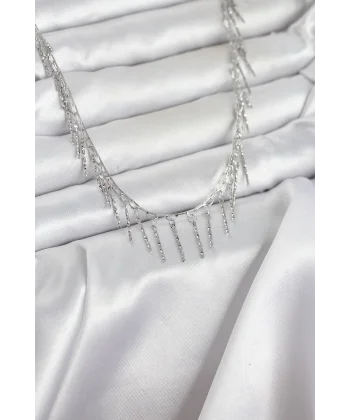 Pirinç Gümüş Renk Saçaklı Model Kadın Kolye