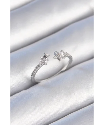 Pirinç Gümüş Renk Zirkon Taş Detay Yıldız Model Kadın Yüzük