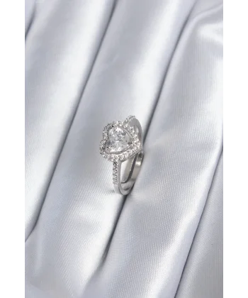 Pirinç Gümüş Renk Zirkon Taşlı Kalp Charm Model Kadın Yüzük