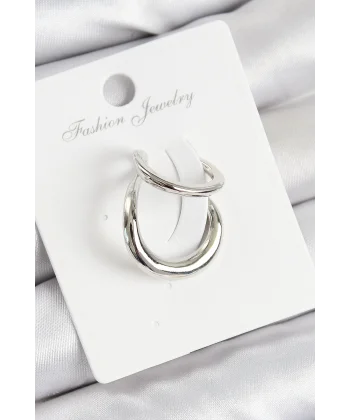 Pirinç Halka Model Gümüş Renk Sağ Kıkırdak Küpe