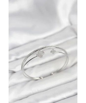 Yonca Model Pirinç Gümüş Renk Kadın Bileklik