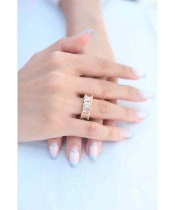 Zirkon Taşlı Baget Gold Renk Kadın Yüzük