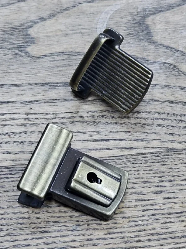 Fırçalı Antik Çanta Kilit Anahtar Model