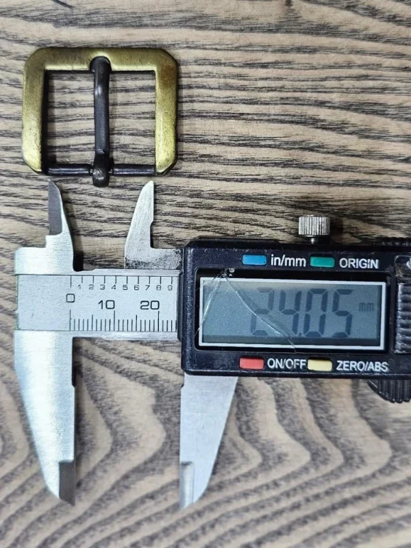 Köprüsüz Toka Fırçalı antik 2.5 cm
