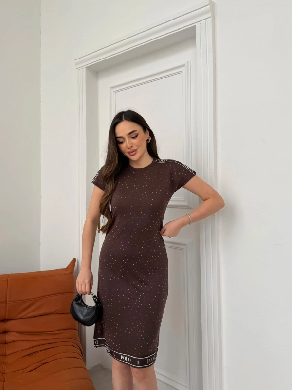 Kahverengi Polo Taşlı Pike Elbise
