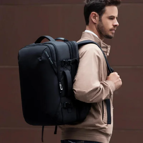 Mark Ryden Infinitely Genişletilebilir Çoklu Bölmeli Laptop Giysi Siyah Renk Sırt Çantası G1_MR9993_KR00 L