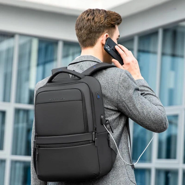 Mark Ryden MODE 15.6 inch Siyah Renk Laptop Çantası MR9103SJ_00