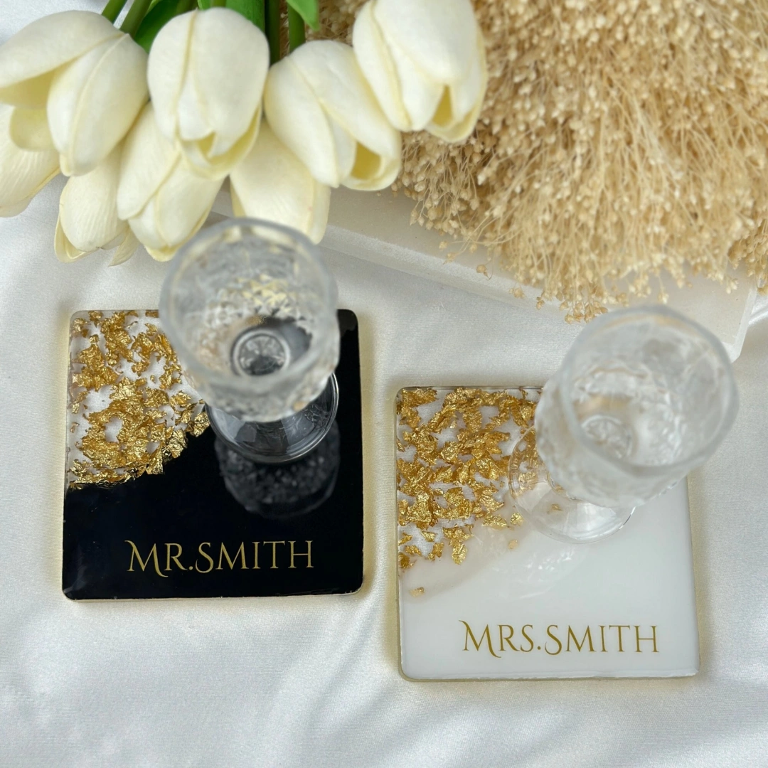 Kişiye Özel El Yapımı Bardak Altlığı – Kare Tasarım, Epoksi Reçine, 11 cm