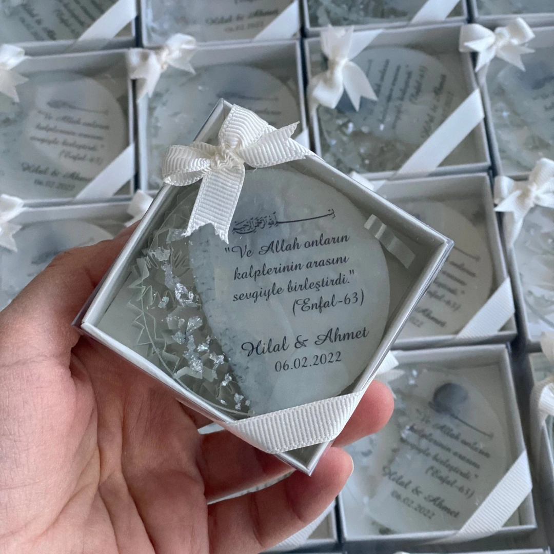 Kutulu Taşsız Magnet 20 Adet – Kişiselleştirilebilir İslami Düğün ve Nişan Hediyesi