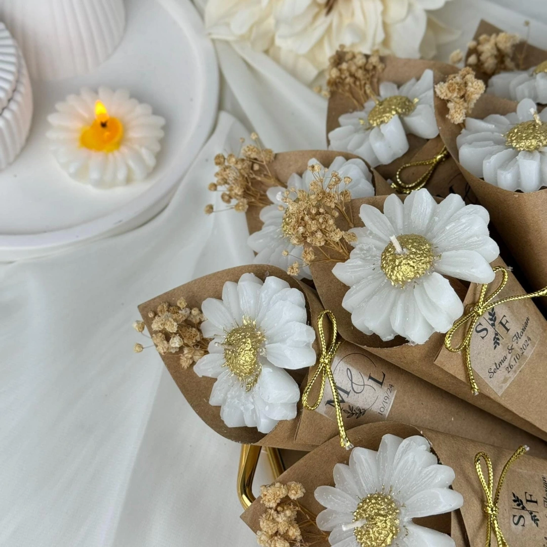 El Yapımı Papatya Koni Mum – 20 Adet Zarif Özel Gün Hediyesi