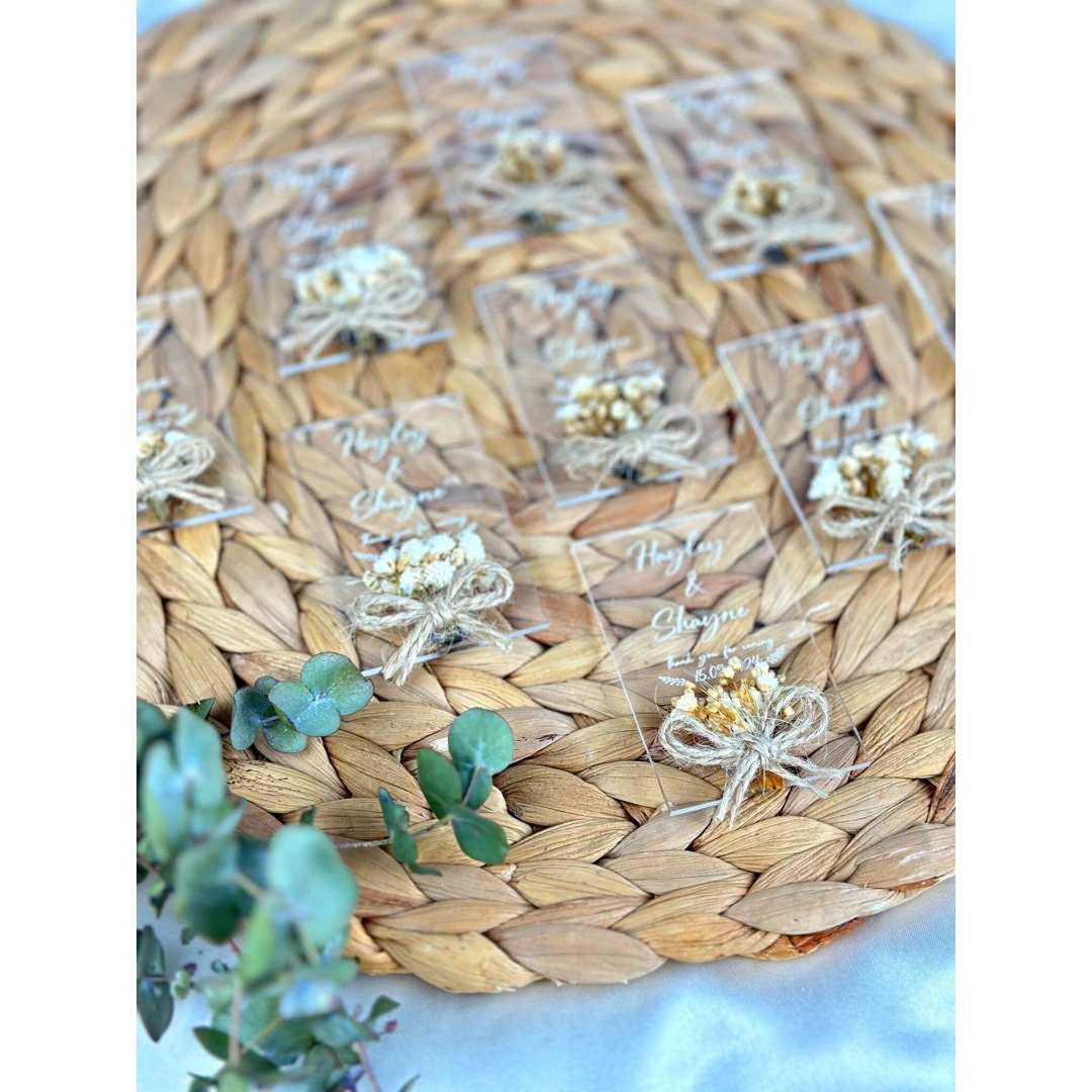 Şeffaf Pleksi Romantik Magnet 20 Adet – Kişiye Özel İsim Kazımalı Hediyelik