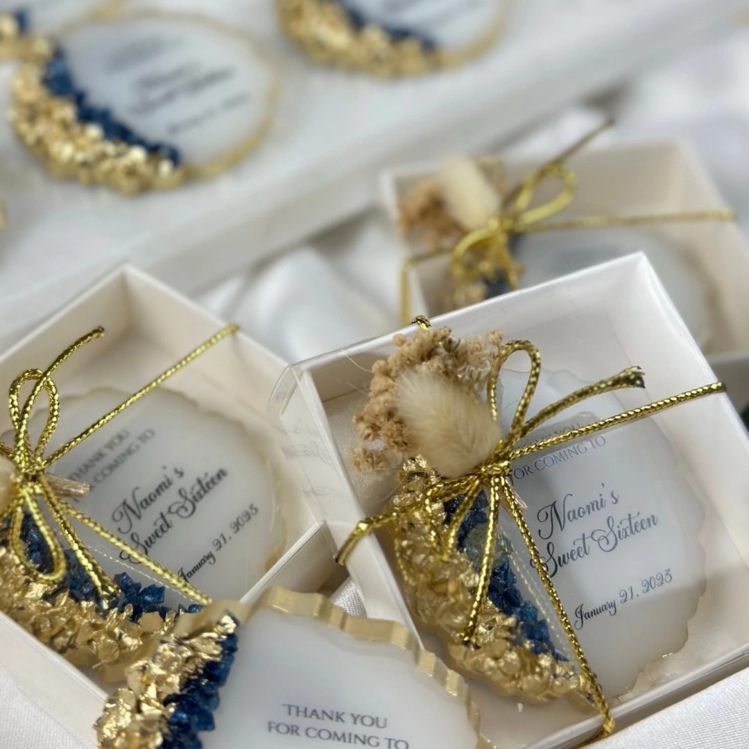 Kişiye Özel Kutulu Epoksi Taşlı Magnet Seti – 20 Adet Zarif ve Kalıcı Hediye