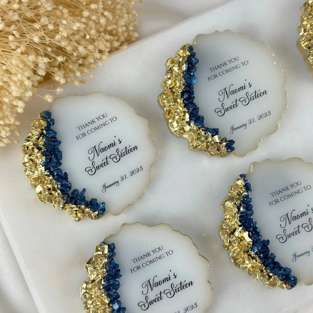 Kişiye Özel Kutulu Epoksi Taşlı Magnet Seti – 20 Adet Zarif ve Kalıcı Hediye