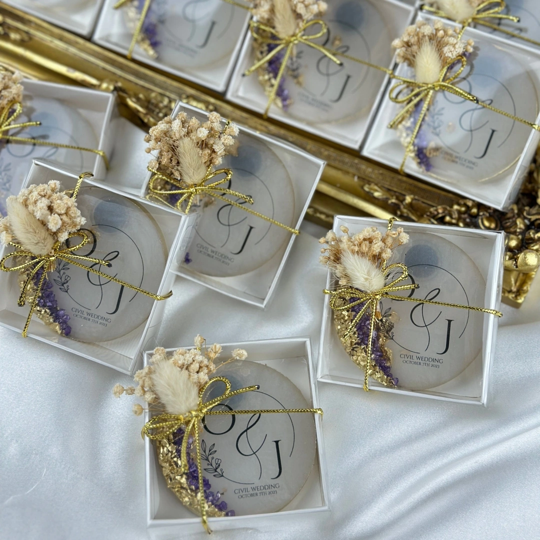 Kişiselleştirilmiş Kutulu Epoksi Magnet Seti – 20 Adet Şık Düğün Hediyesi